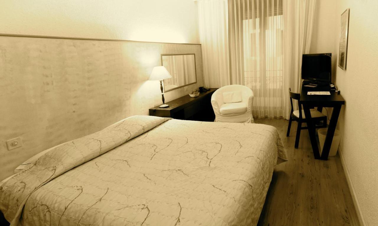 Hotel Les Arcades Ginevra Esterno foto